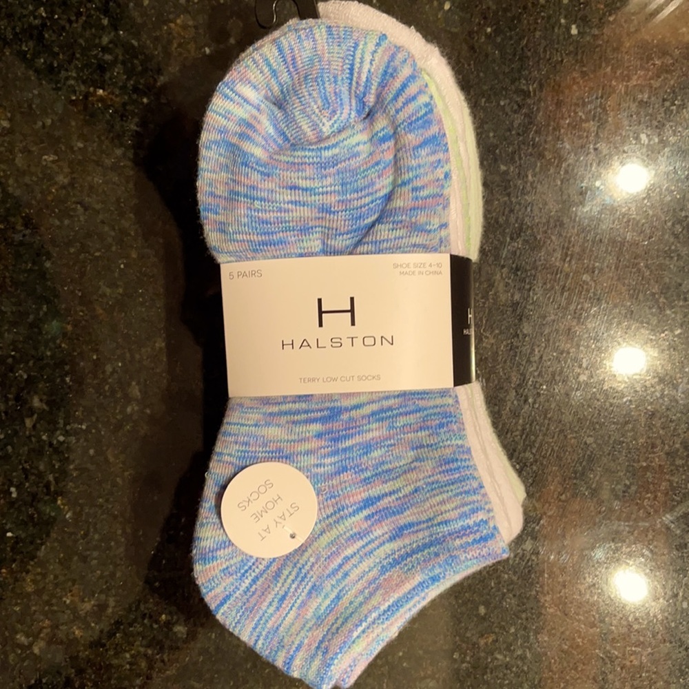 NWT Halston terry low cut socks
